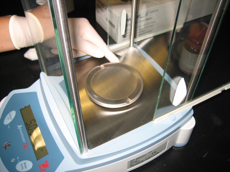 File:Electronic Scale.jpg