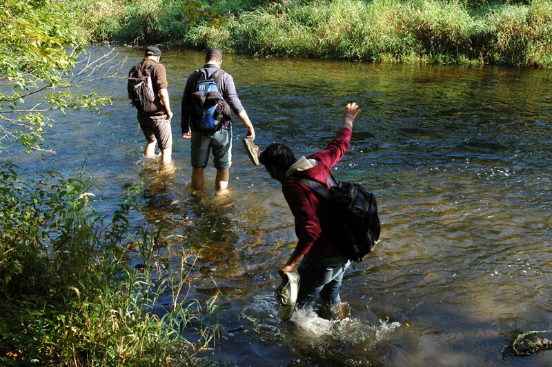 File:Crossing Ahr2.jpg