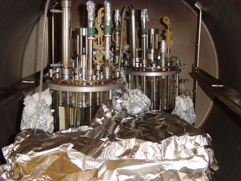 File:Autoclave.JPG