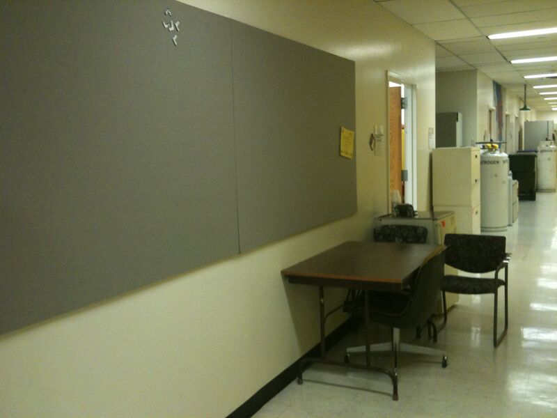 File:RenhaoLiLab Hallway empty.JPG