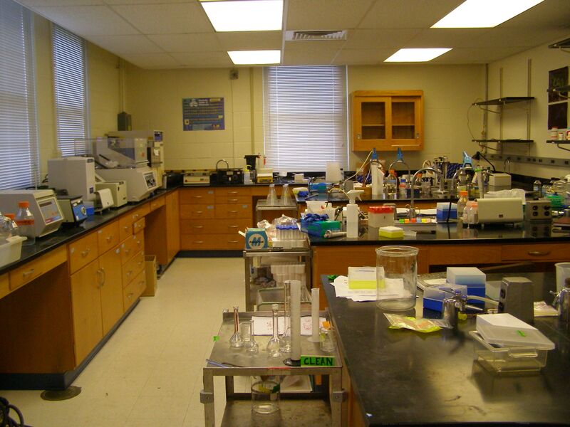 File:CASTLab Room 230.JPG