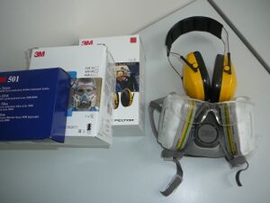 Grinding room, face and ear protection