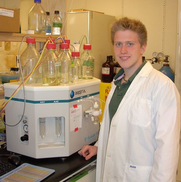 File:MacGregor Grant.jpg