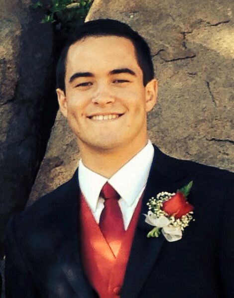 File:"me at prom".jpg