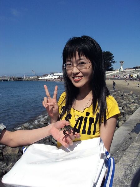 File:Mary@the Fisherman Wharf.jpg