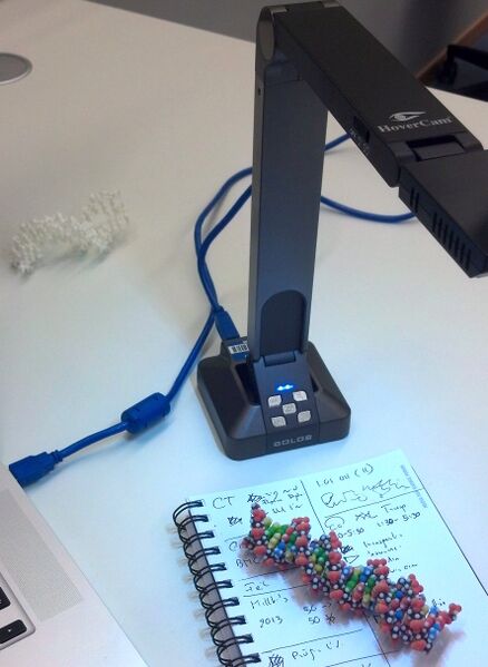 File:HoverCam Solo 8 in desk mode.jpg