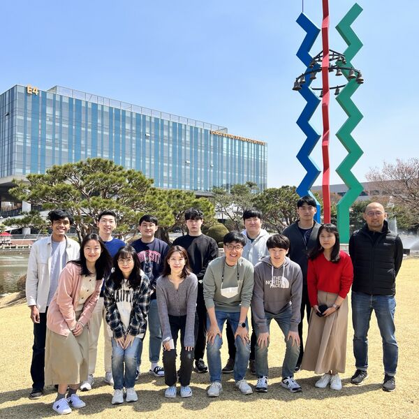 File:Group photo 040822.jpeg