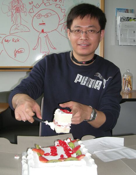 File:Zhong bday09 500px DSCN4052.jpg