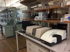 Chemistry lab DLS and UV-Vis